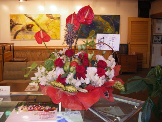 1-keiko-ahner-koten-november-2007-yamasaki-building-miyazaki-japan-flowers.jpg